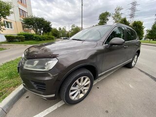 2015 Volkswagen Touareg II Рестайлинг, коричневый, 2250000 рублей, вид 1