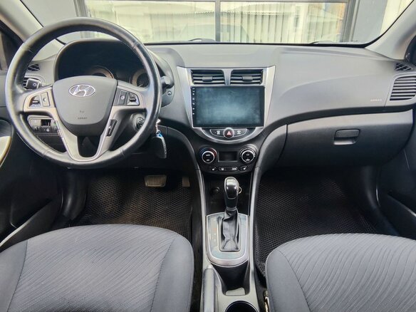 2016 Hyundai Solaris I Рестайлинг, коричневый, 955000 рублей - вид 12