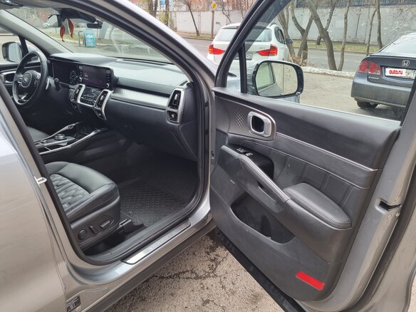 2021 Kia Sorento IV, серый, 5400000 рублей - вид 16