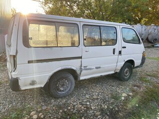 1990 Toyota HiAce H100, белый, 130000 рублей, вид 4