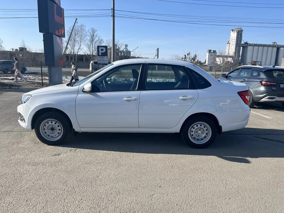 2026 Lada (ВАЗ) Granta I Рестайлинг, белый - вид 13