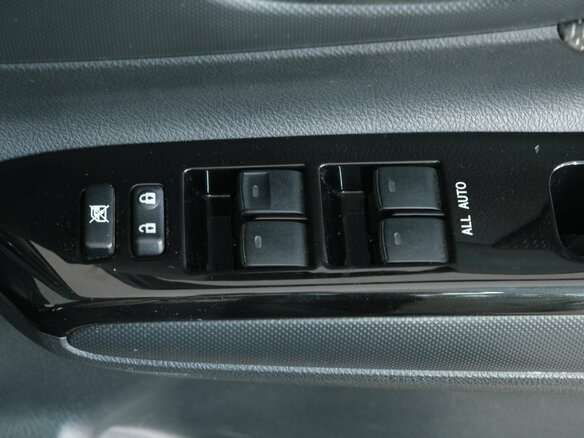 2014 Toyota Wish II Рестайлинг, чёрный, 1689000 рублей - вид 8