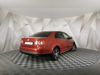 2010 Volkswagen Jetta V, красный, 345000 рублей, вид 2