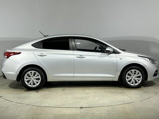 2018 Hyundai Solaris II, серебристый, 1315000 рублей, вид 5