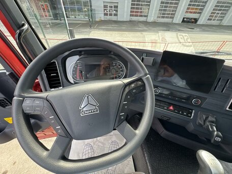 2025 Sinotruk Howo T5G, красный, 11850000 рублей, вид 2