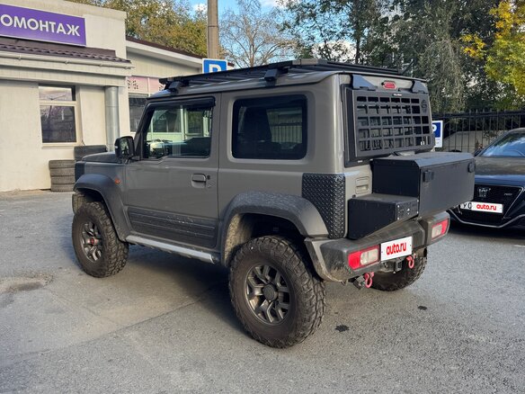 2019 Suzuki Jimny Sierra IV, серый, 2400000 рублей - вид 12