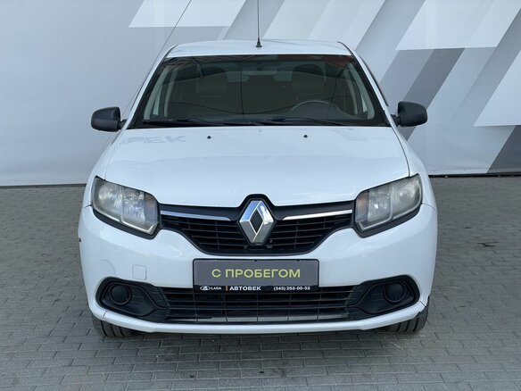 2018 Renault Logan II, белый, 327000 рублей - вид 1