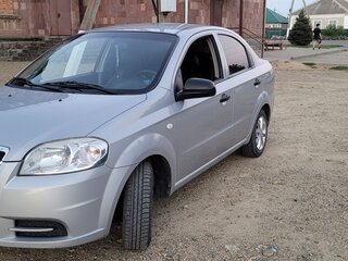2009 Chevrolet Aveo I Рестайлинг, серебристый, 450000 рублей, вид 2