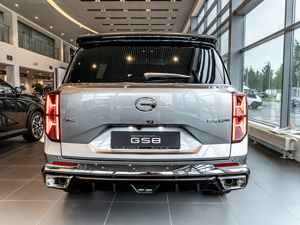 2026 GAC GS8 Dragon II, серебристый, 5349000 рублей - вид 4