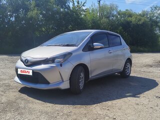 2014 Toyota Vitz III (XP130) Рестайлинг, серый, 660000 рублей, вид 2