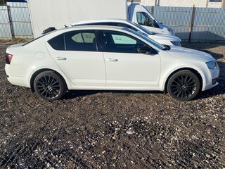 2016 Skoda Octavia III (A7), белый, 1100000 рублей, вид 3