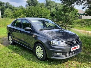 2017 Volkswagen Polo V Рестайлинг, серый, 1300000 рублей, вид 2