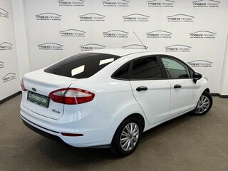 2016 Ford Fiesta Mk6 Рестайлинг, белый, 719000 рублей, вид 2