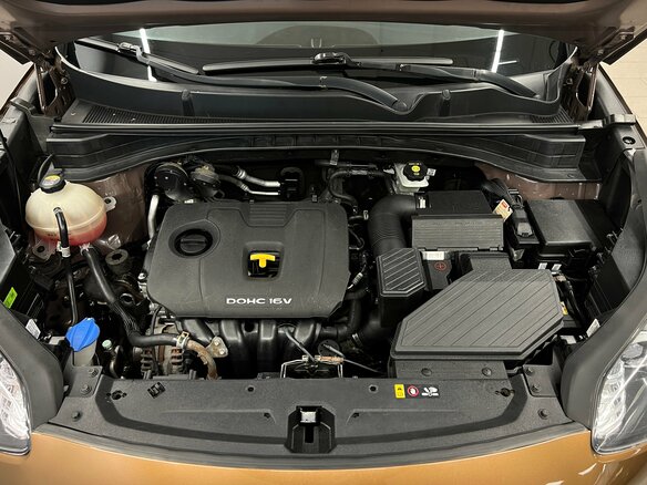 2016 Kia Sportage IV, коричневый - вид 23