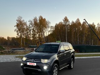 2013 Mitsubishi Pajero Sport II Рестайлинг, серый, 1650000 рублей, вид 1