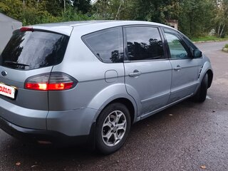 2008 Ford S-MAX I, серебристый, 490000 рублей, вид 4