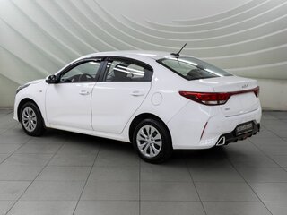 2021 Kia Rio IV Рестайлинг, белый, 1188000 рублей, вид 5