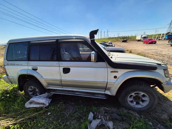1994 Mitsubishi Pajero II, серебристый - вид 7
