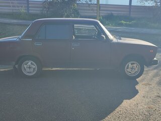 2005 Lada (ВАЗ) 2105, пурпурный, 149000 рублей, вид 4