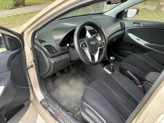 2011 Hyundai Solaris I, бежевый, 550000 рублей, вид 5