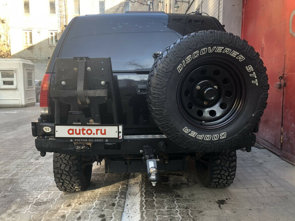 1997 Chevrolet Tahoe I, чёрный - вид 3