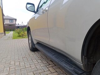 2012 Toyota Land Cruiser Prado 150 Series, серебристый, 2509000 рублей, вид 4