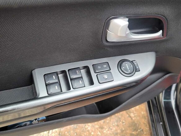 2014 Kia Rio 6-speed III, чёрный, 750000 рублей - вид 14