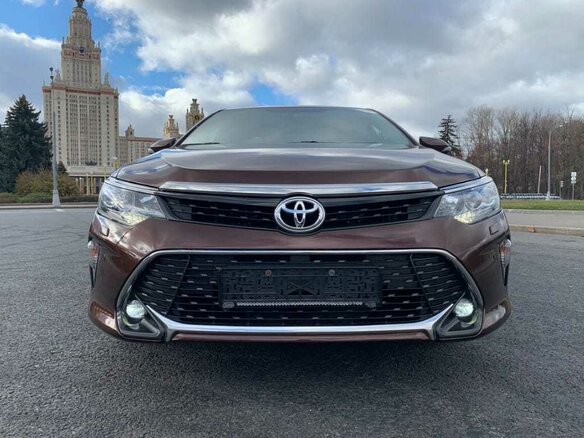 2017 Toyota Camry VII (XV50) Рестайлинг 2, коричневый - вид 3