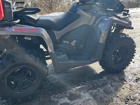 2017 BRP Can-Am Outlander 570, серый, 1150000 рублей, вид 5
