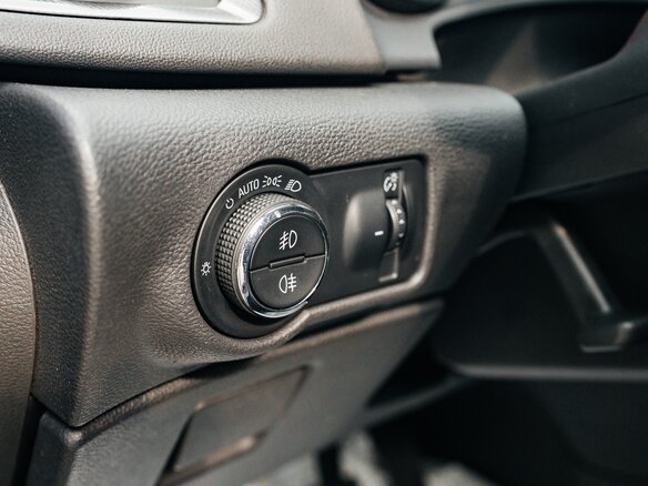 2011 Opel Astra J, чёрный, 950000 рублей - вид 26