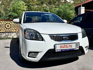 2011 Kia Rio II Рестайлинг, белый, 1000000 рублей, вид 3