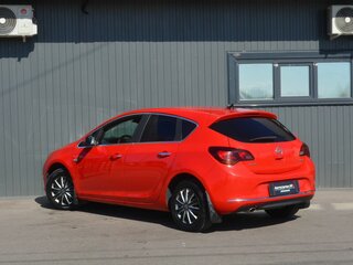 2013 Opel Astra J Рестайлинг, красный, 539888 рублей, вид 4