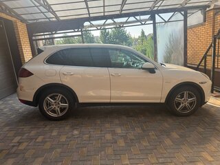 2010 Porsche Cayenne Diesel II (958), белый, 2400000 рублей, вид 2