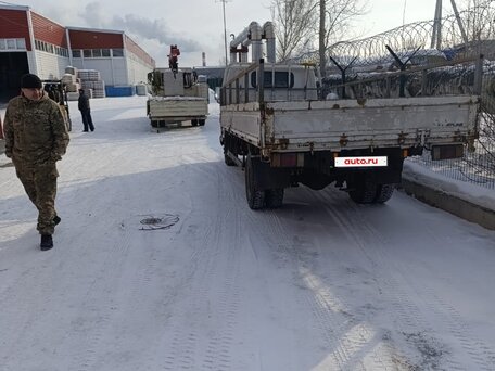 2001 Nissan Atlas, белый, 1400000 рублей, вид 5
