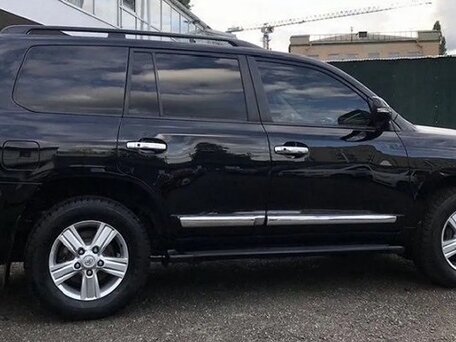 2014 Toyota Land Cruiser 200 Series Рестайлинг 1, чёрный - вид 1