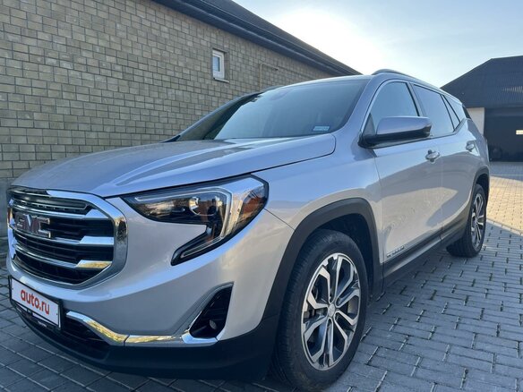 2020 GMC Terrain II, серебристый, 2200000 рублей