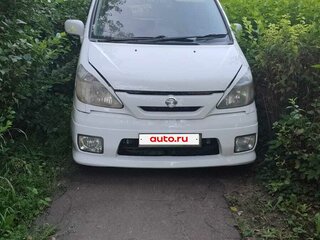 2000 Nissan Serena II (C24), белый, 430000 рублей, вид 1
