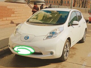 2012 Nissan Leaf I (ZE0/AZE0), белый, 1650000 рублей, вид 3