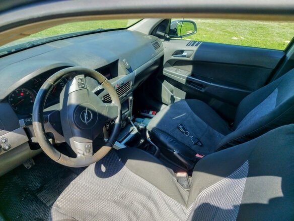 2004 Opel Astra H, серый, 410000 рублей
