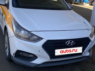 2018 Hyundai Accent V, серебристый, 789000 рублей, вид 1