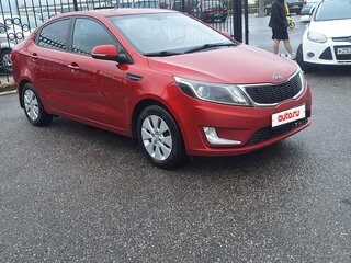 2012 Kia Rio 5-speed III, красный, 650000 рублей, вид 3