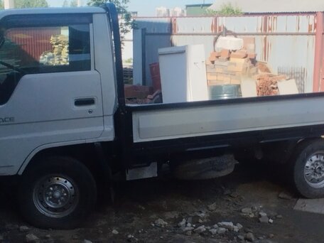 2001 Toyota Dyna, белый, 1600000 рублей, вид 3
