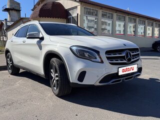 2017 Mercedes-Benz GLA 200 I (X156) Рестайлинг, белый, 2400000 рублей, вид 2