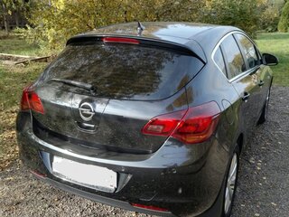 2010 Opel Astra J, чёрный, 510000 рублей, вид 2