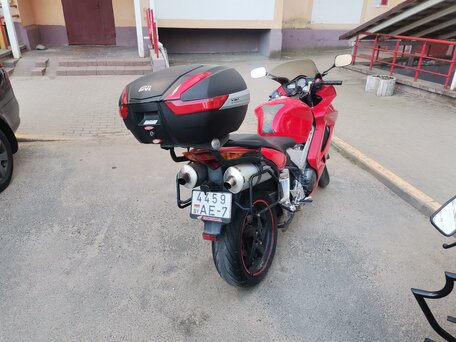 2004 Honda VFR 800, красный, 397191 рублей, вид 5