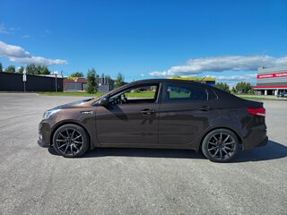2015 Kia Rio III Рестайлинг, коричневый, 1030000 рублей, вид 4