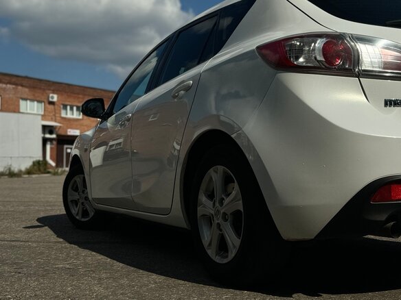 2011 Mazda 3 II (BL), белый, 850000 рублей - вид 4