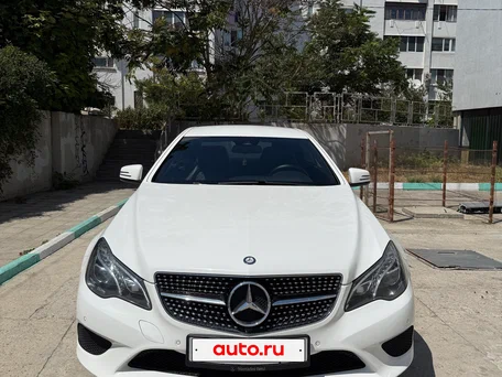 2013 Mercedes-Benz E-Класс 200 IV (W212, S212, C207) Рестайлинг, белый, 2200000 рублей, вид 1