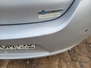 2012 Nissan Leaf I (ZE0/AZE0), серебристый, 840000 рублей, вид 4
