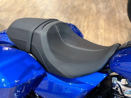 2025 Harley-Davidson Road Glide, синий, 3900000 рублей, вид 3